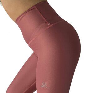 Grama Women’s Pink Leggings Size Small- Petite